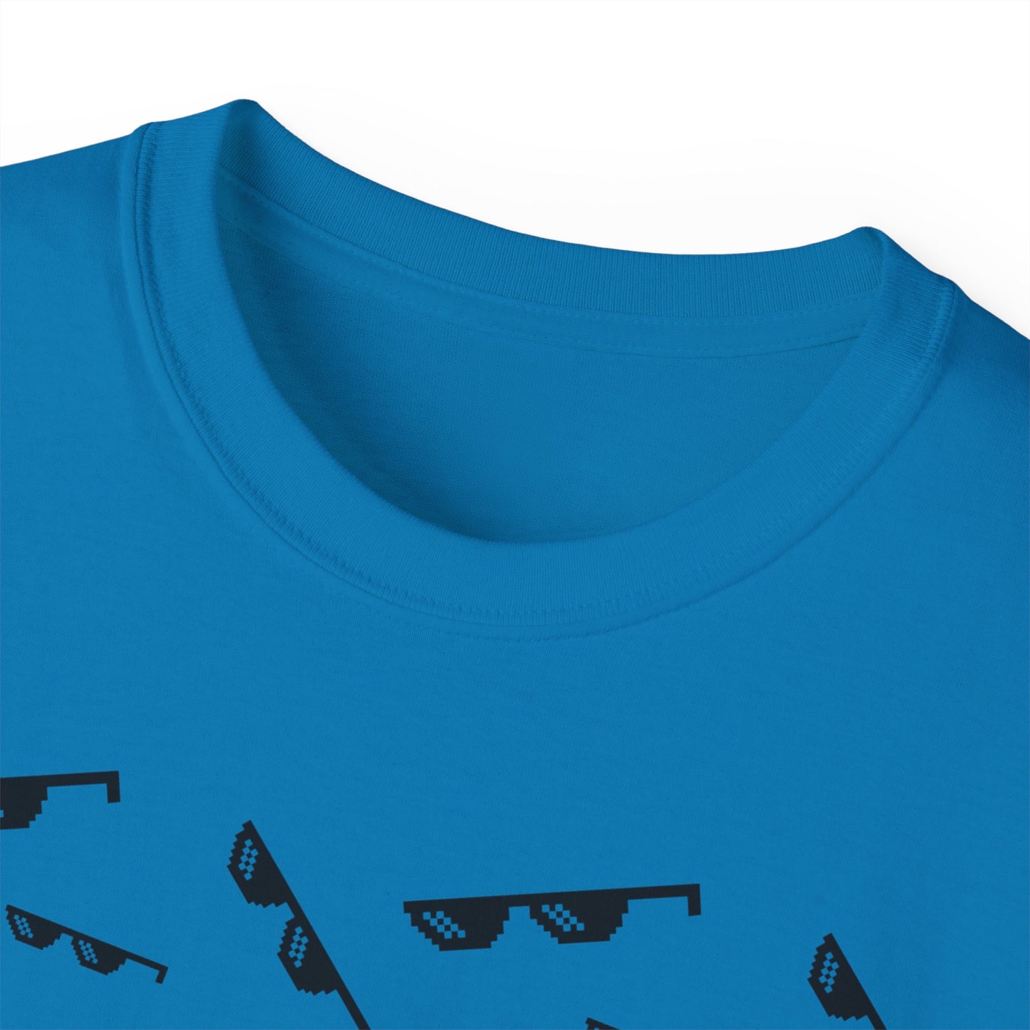 Vintage Style Unisex Tee, Casual Graphic T-Shirt, Nostalgic Gift for Friends, Retro Apparel for Music Lovers, Fun Group Outing Shirt